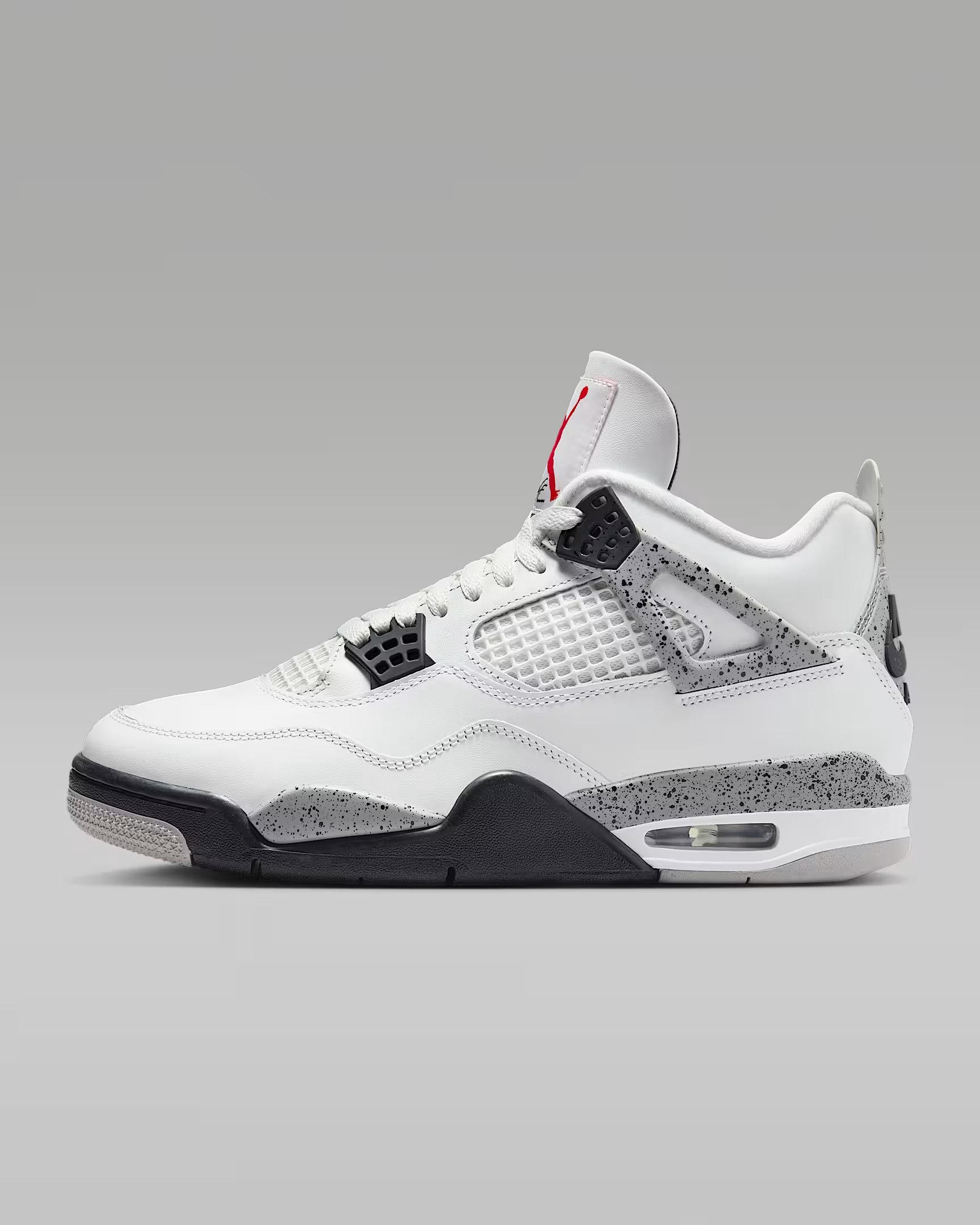 NIKE AIR JORDAN 4 RETRO “White Cement” が発売