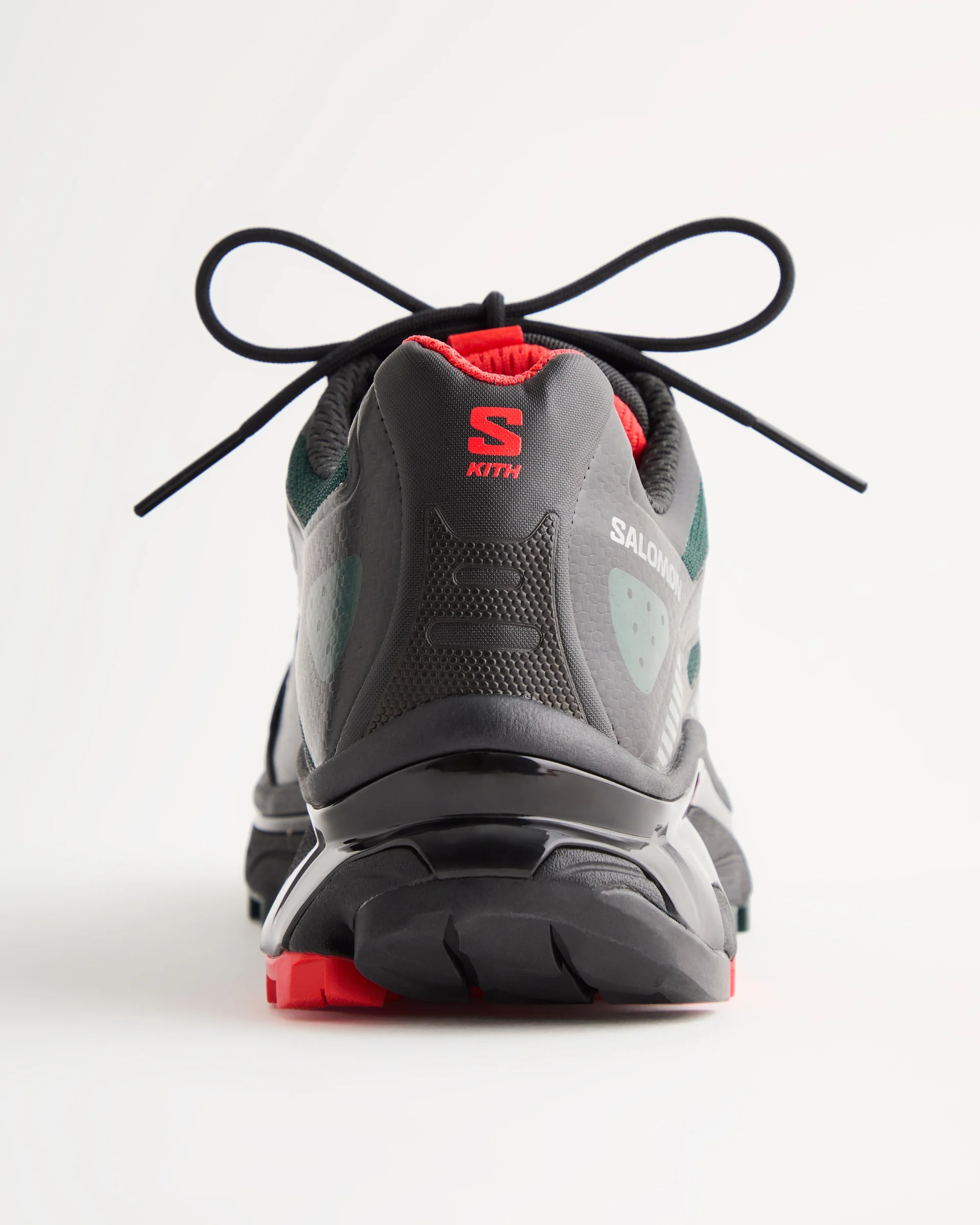KITH × SALOMON の XT-4K "Black" が発売