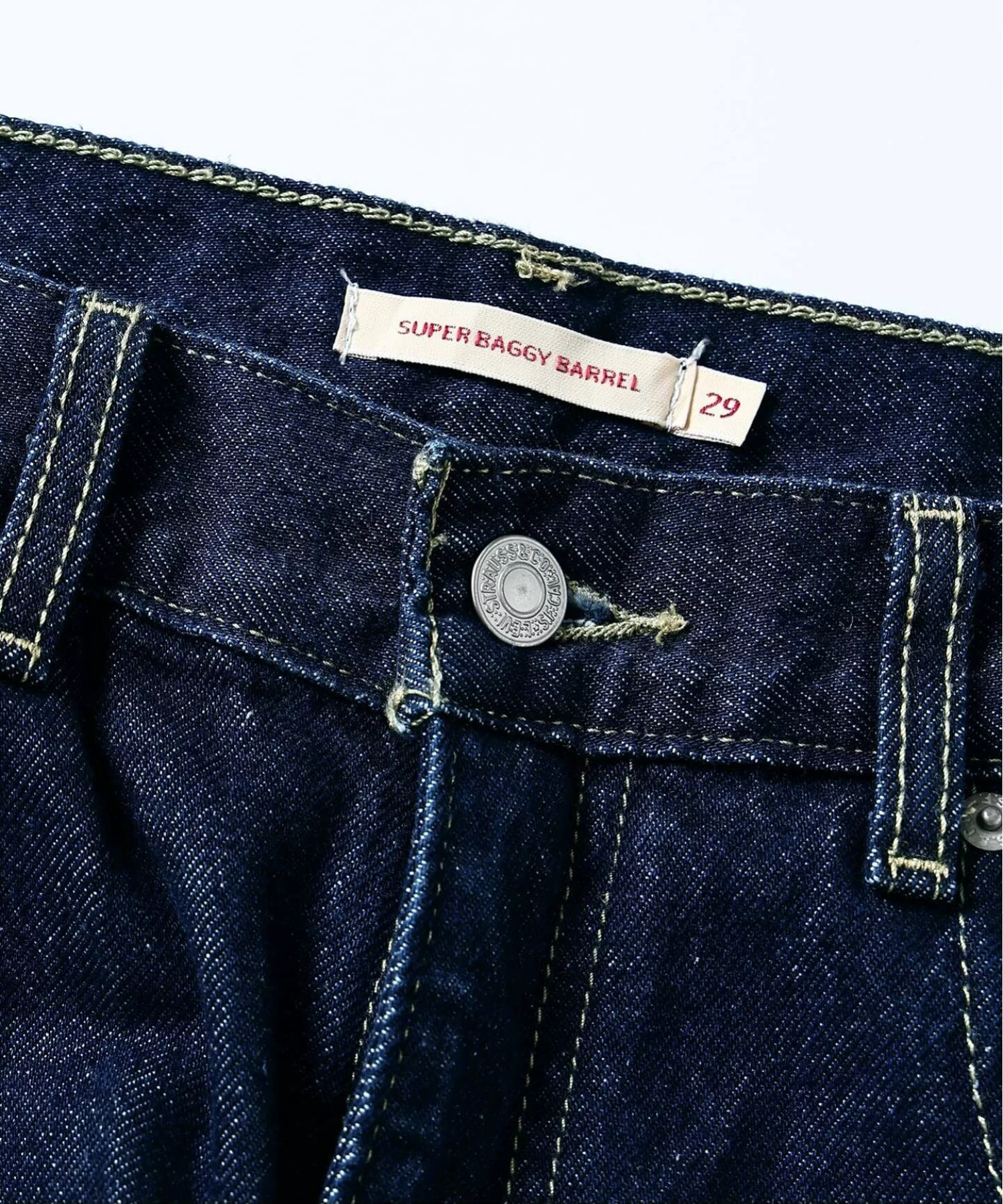 JOURNAL STANDARD × Levi’s® による Super Baggy Barrel Jeans の先行予約が開始
