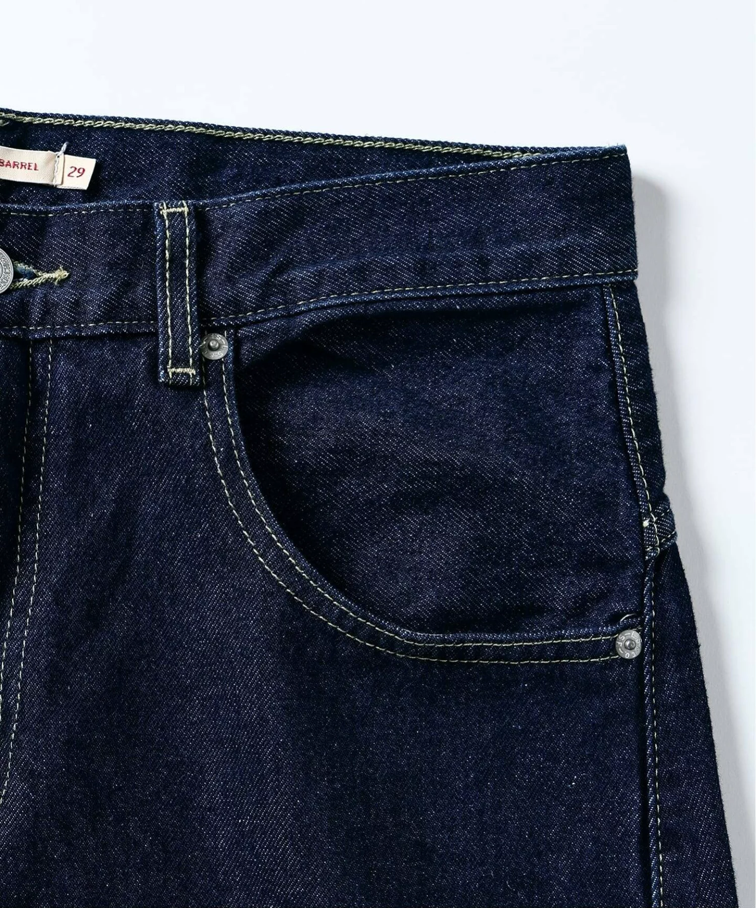 JOURNAL STANDARD × Levi’s® による Super Baggy Barrel Jeans の先行予約が開始
