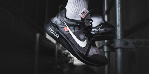 Off-White™ × NIKE の ZOOM FLY “Black” が発売
