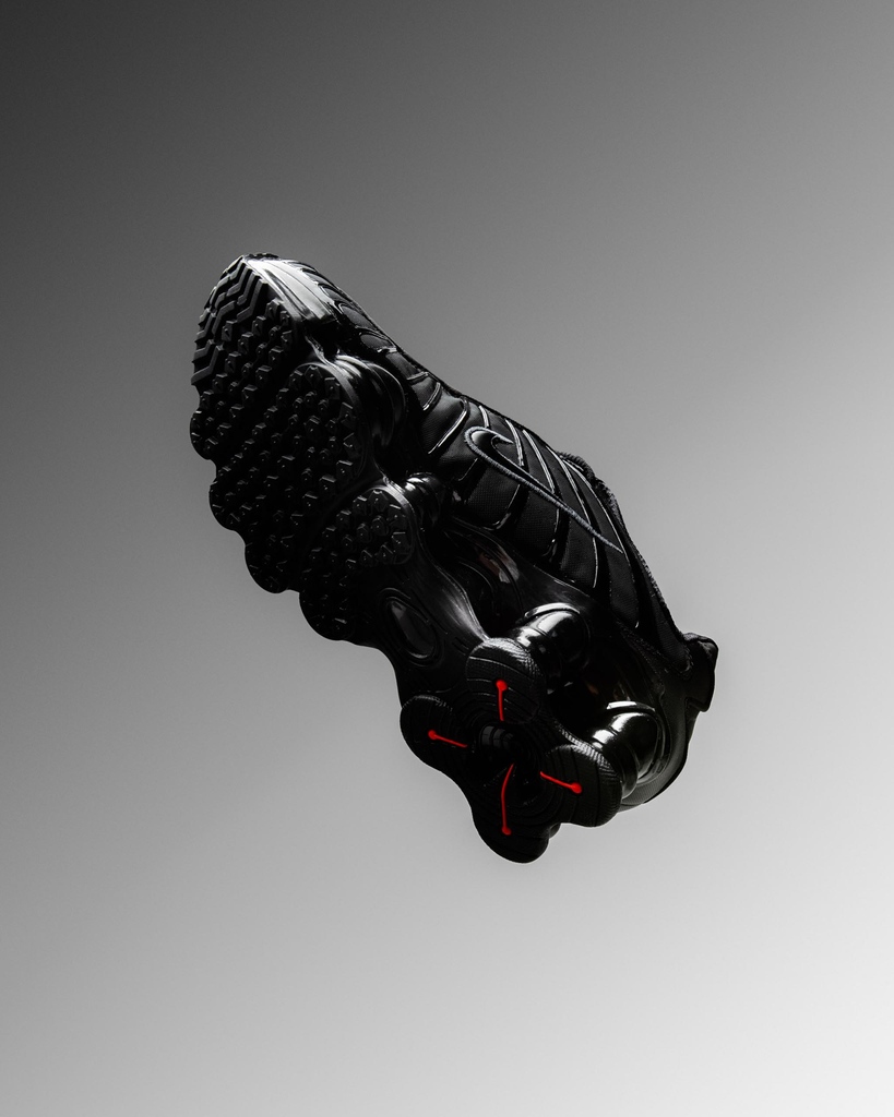 NIKE WMNS SHOX TL “Black” が発売