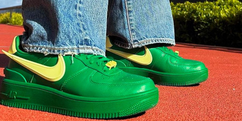 AMBUSH® × NIKE の AIR FORCE 1 LOW “Pine Green” が発売