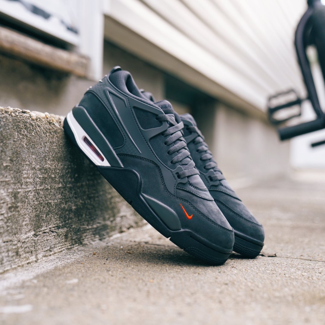 Nigel Sylvester × NIKE の AIR JORDAN 4 RM SP "Driveway Grey" が発売