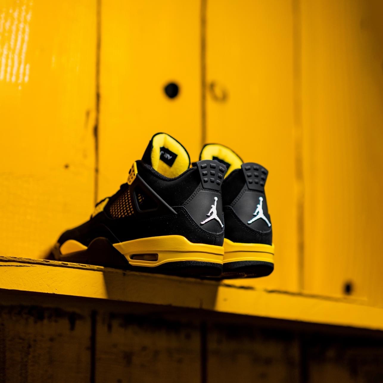 NIKE AIR JORDAN 4 RETRO “Thunder” DH6927-017 が発売