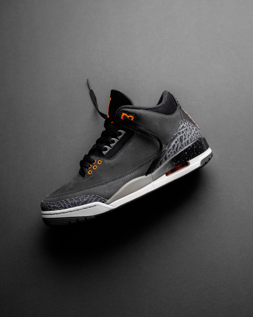 NIKE AIR JORDAN 3 RETRO “Fear” が発売