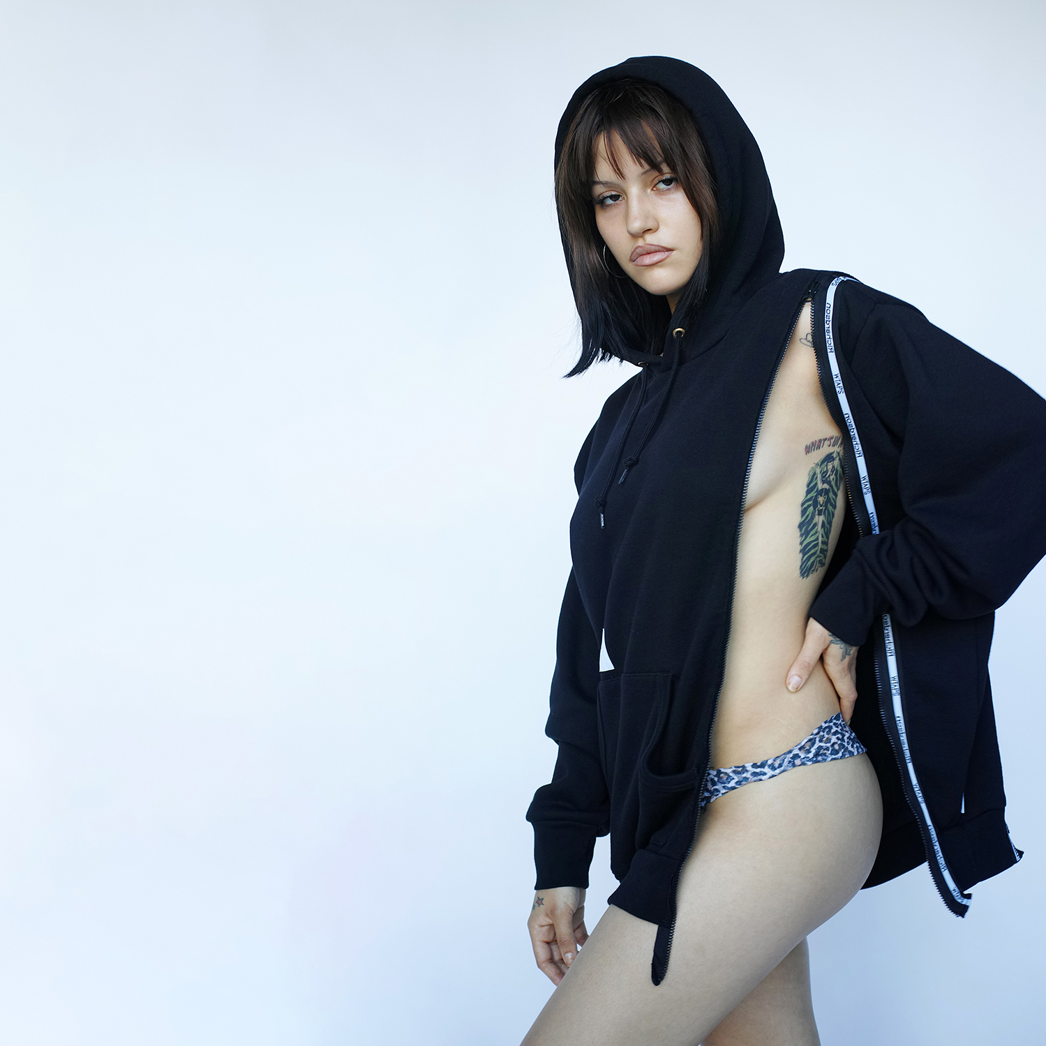 WTAPS × Richardson の Zip Up Hooded Sweatshirt が発売