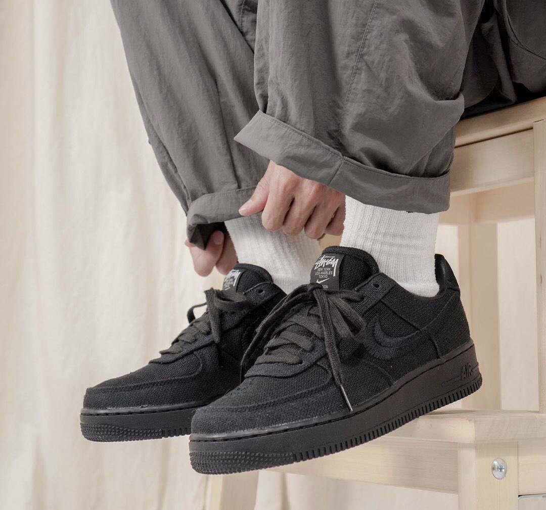 Stüssy × NIKE AIR FORCE 1 LOW "Triple Black" が発売