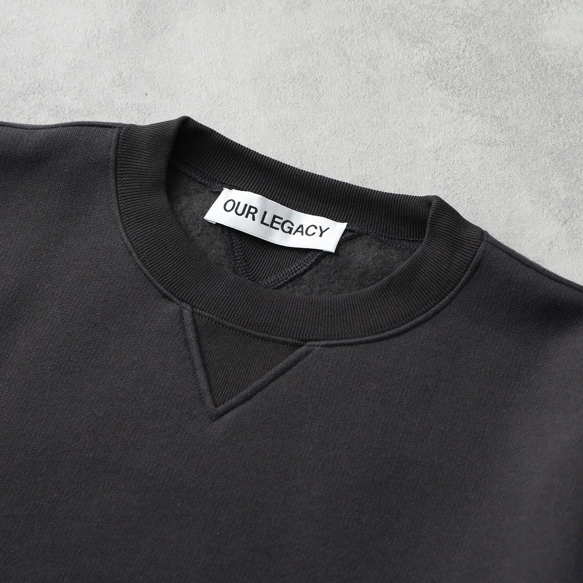OUR LEGACY の Perfect Sweatshirt が特別価格で発売