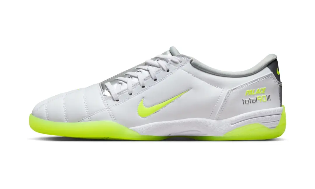 PALACE × NIKE TOTAL 90 "Volt" が2025年後半に発売予定