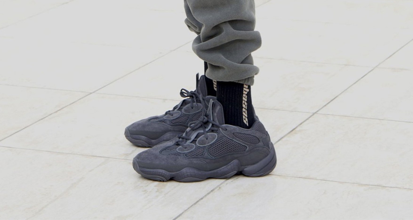 YEEZY 500 “Utility Black” が発売
