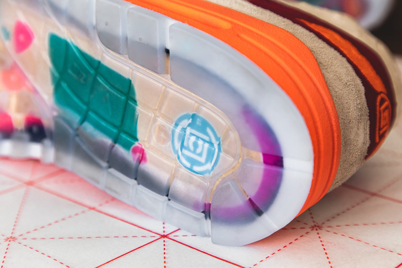 CLOT × NIKE AIR MAX 1 “Kiss of Death” が発売