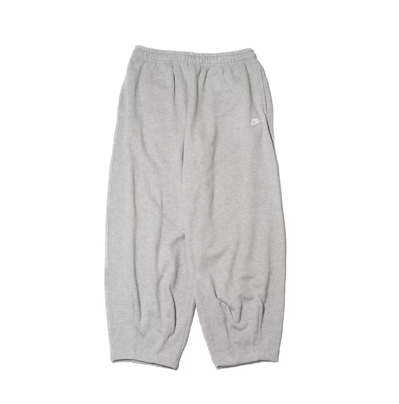 NIKE Club Fleece Oversized French Terry Pants の期間限定40%OFF セールが開催