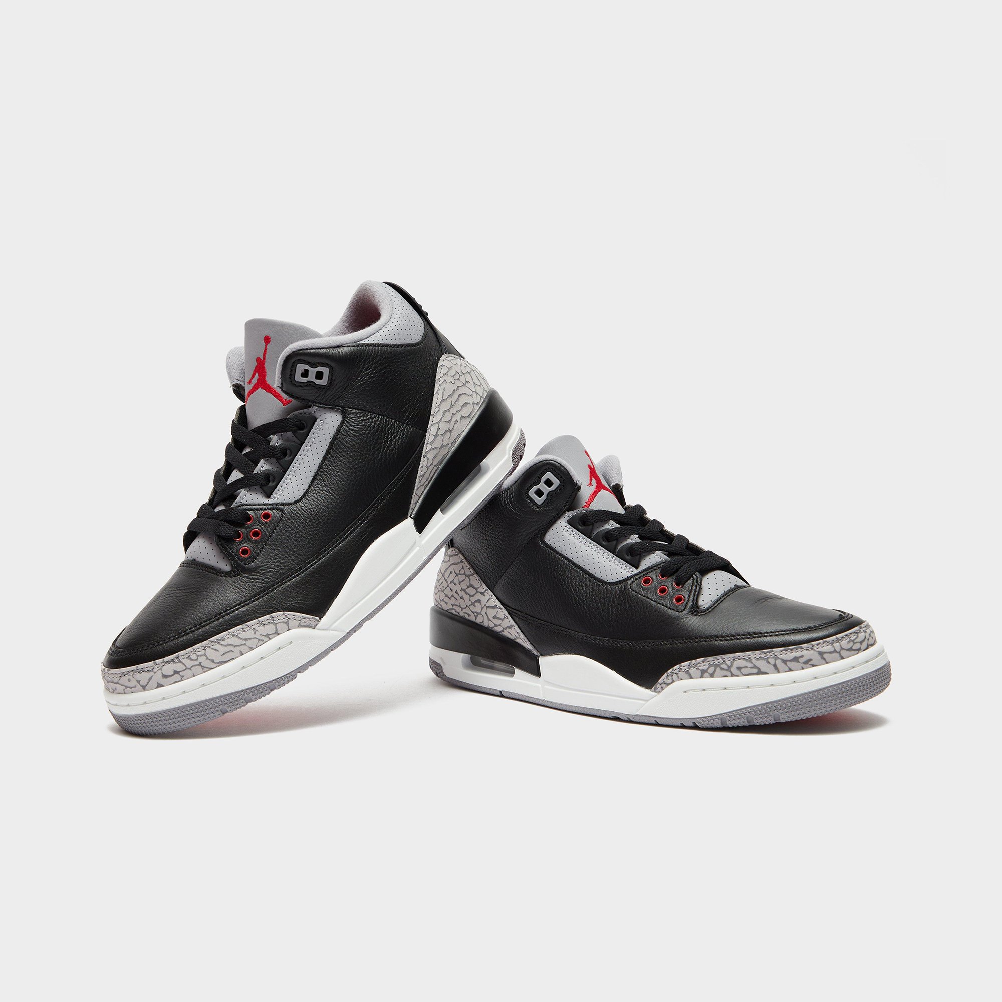 NIKE AIR JORDAN 3 RETRO “Black Cement” が発売