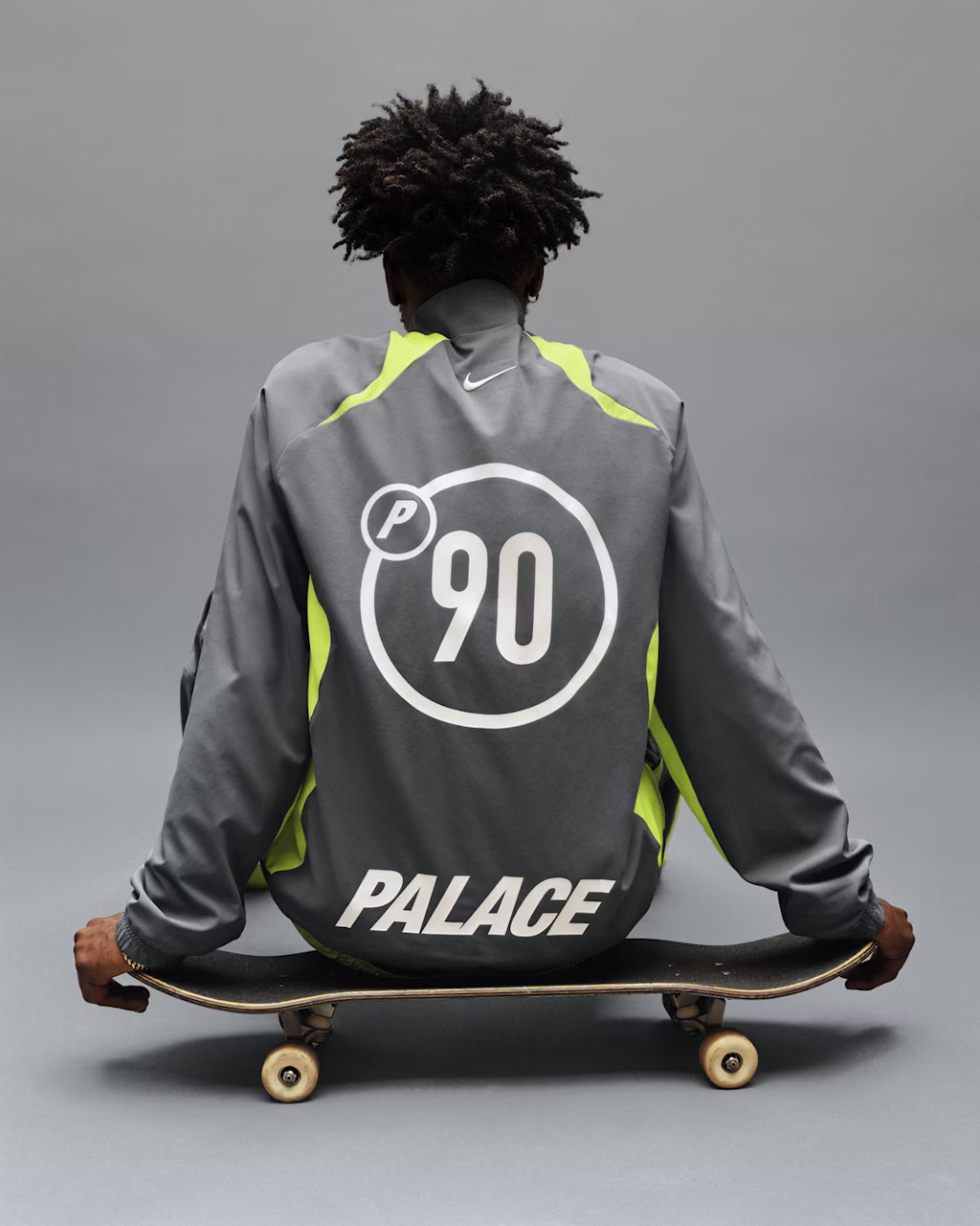 PALACE × NIKE の初コラボコレクションが11月1日(土)発売