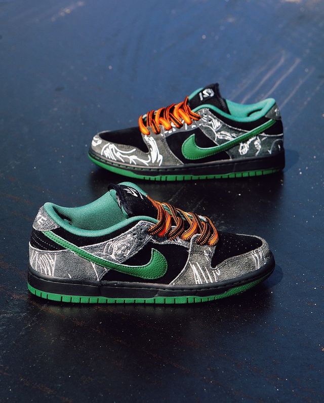 There Skateboards × NIKE SB の DUNK LOW "Black/Gorge Green" が発売