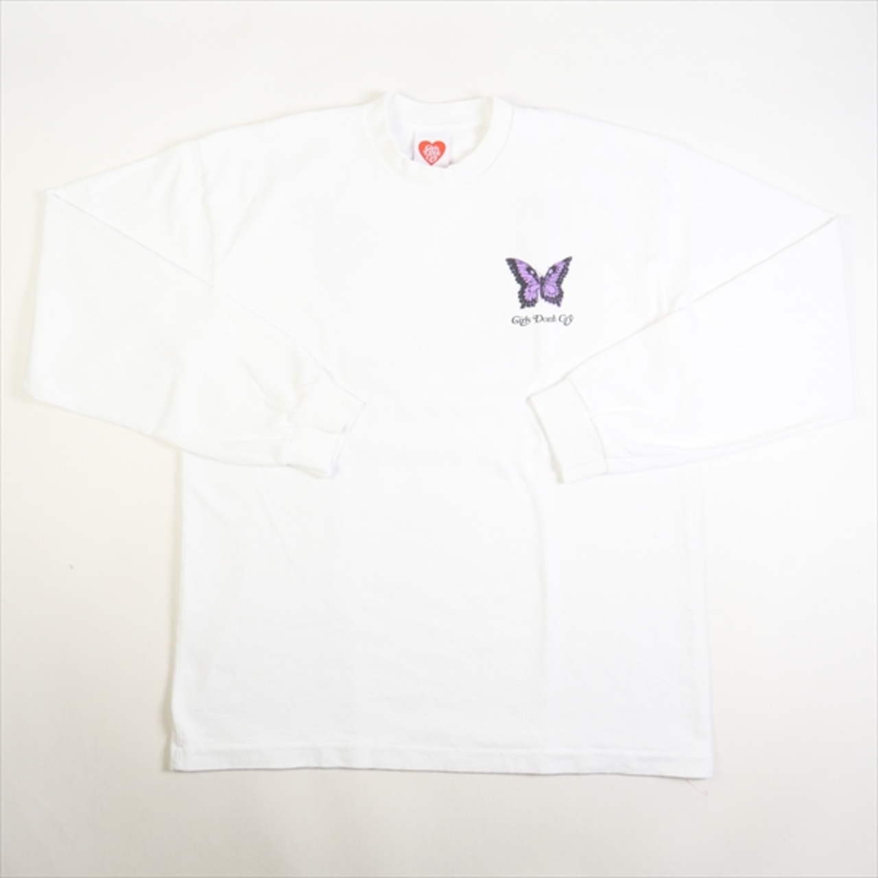 Girls Don't Cry の COMPLEXCON 限定 L/S Tee が発売