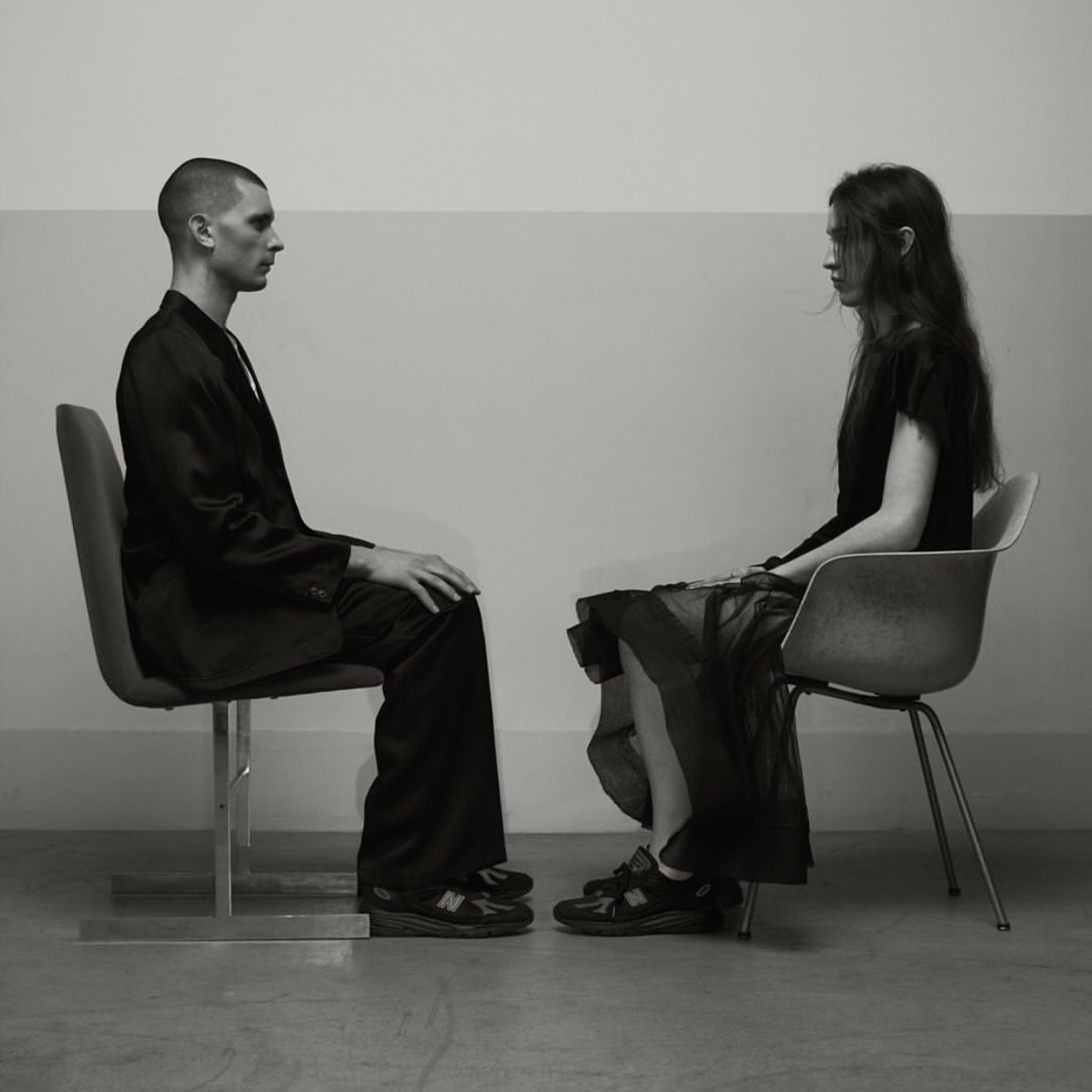 Dover Street Market × New Balance の 991v2 “Triple Black” が発売