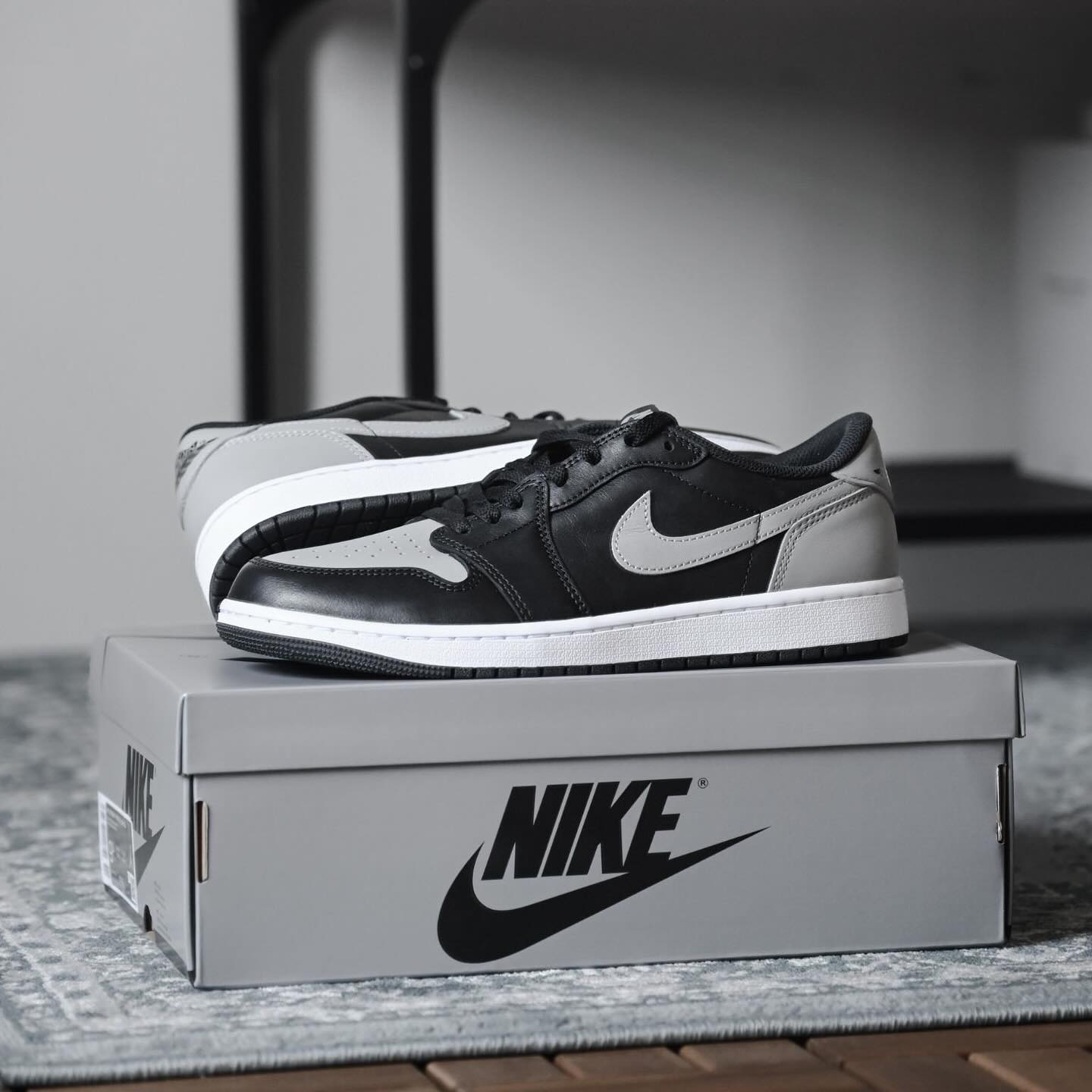 NIKE AIR JORDAN 1 RETRO LOW OG "Shadow" が発売