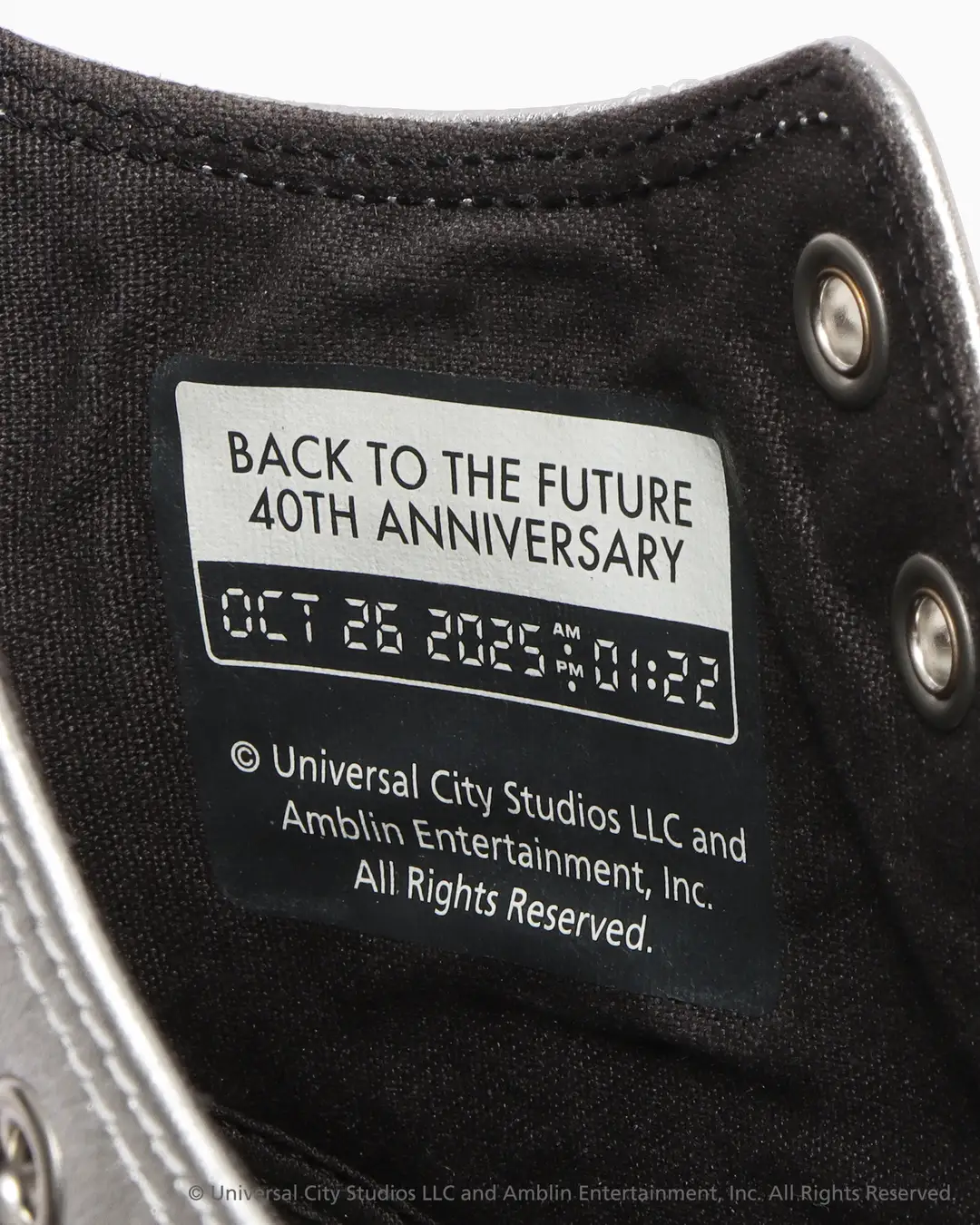 BACK TO THE FUTURE × CONVERSE による新作コラボスニーカーの先行予約が開始