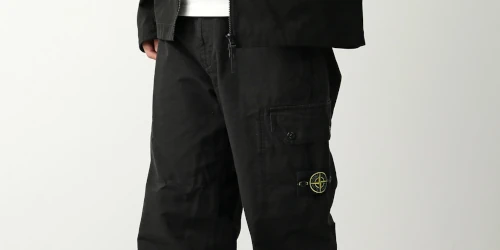 Stone Island の Compass Logo Cargo Pants が特別価格で発売