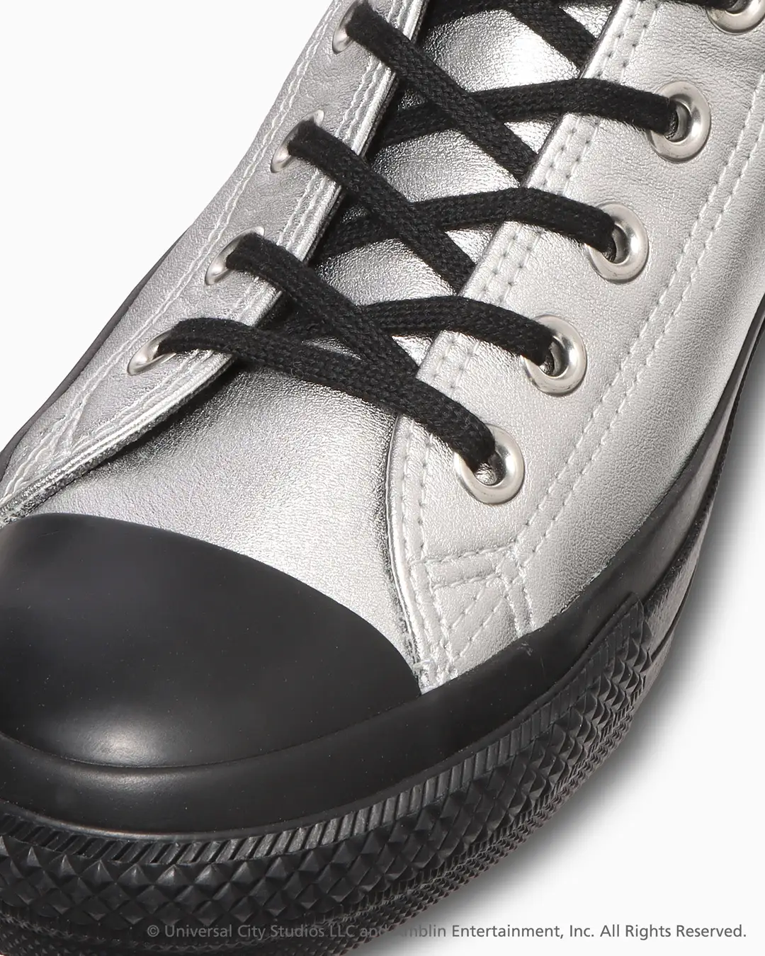 BACK TO THE FUTURE × CONVERSE による新作コラボスニーカーの先行予約が開始