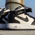 Stüssy × NIKE の AIR FORCE 1 MID "Black/Light Bone" が発売
