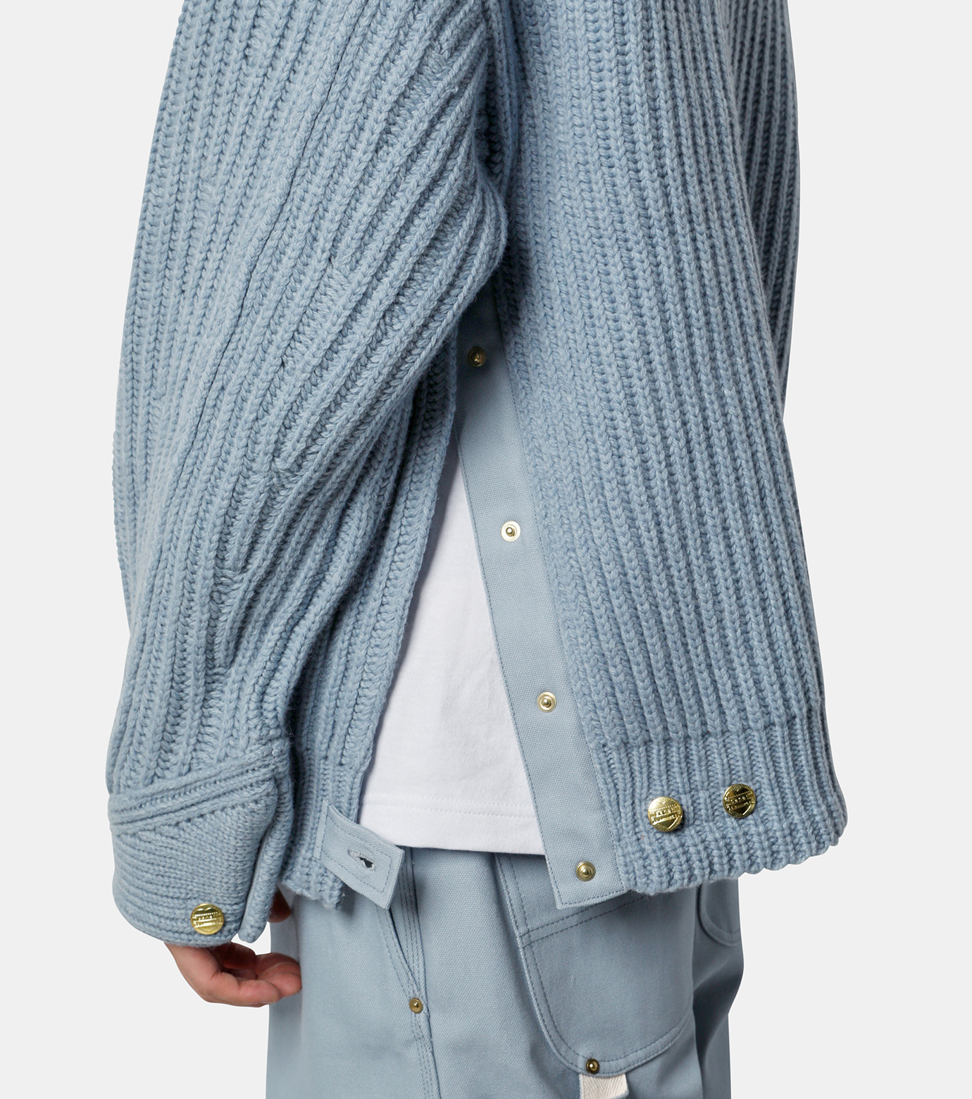 sacai × Carhartt WIP の Knit Pullover Detroit が発売