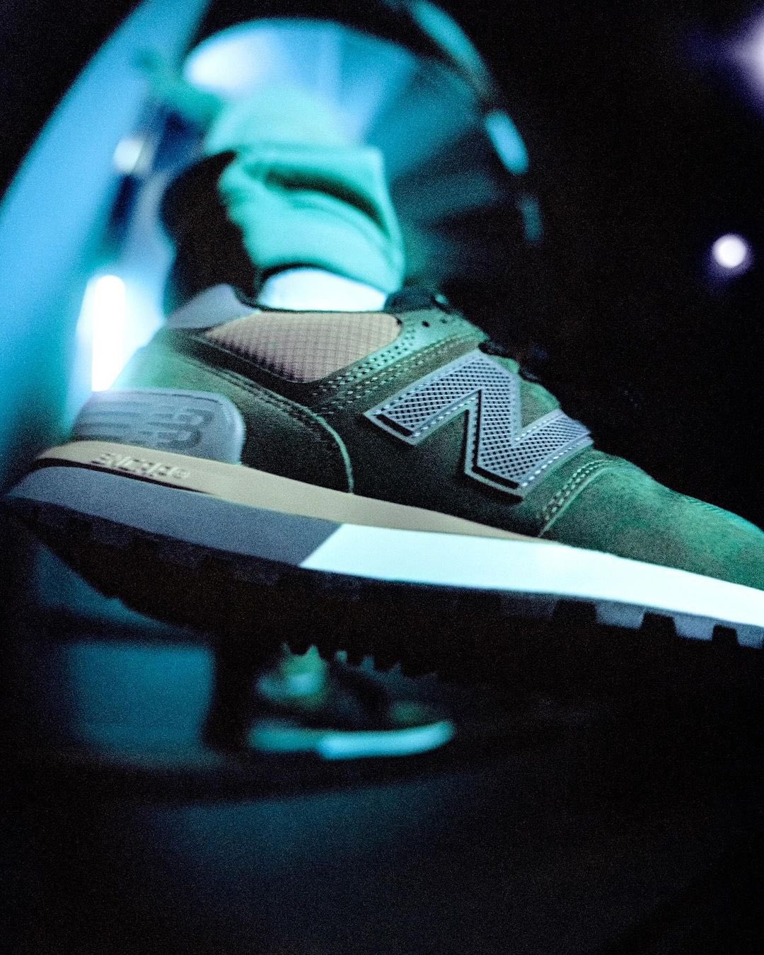 Stone Island × New Balance の 574 Legacy “Dark Green” が発売