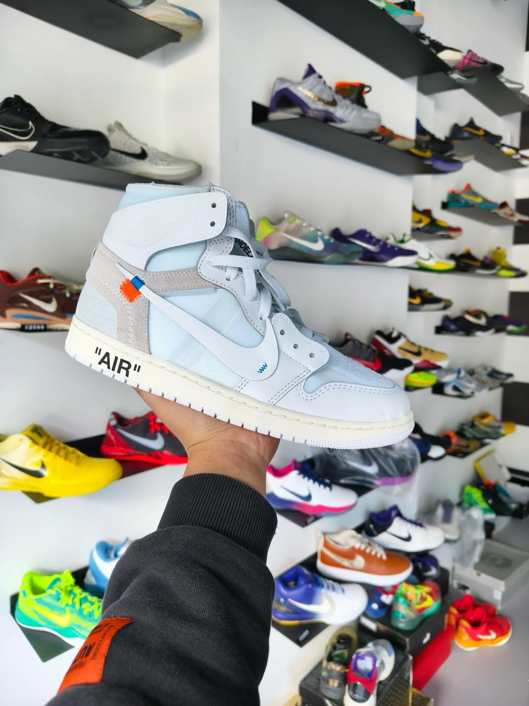 Virgil Abloh Archive × NIKE AIR JORDAN 1 “Alaska” が2026年春に発売予定