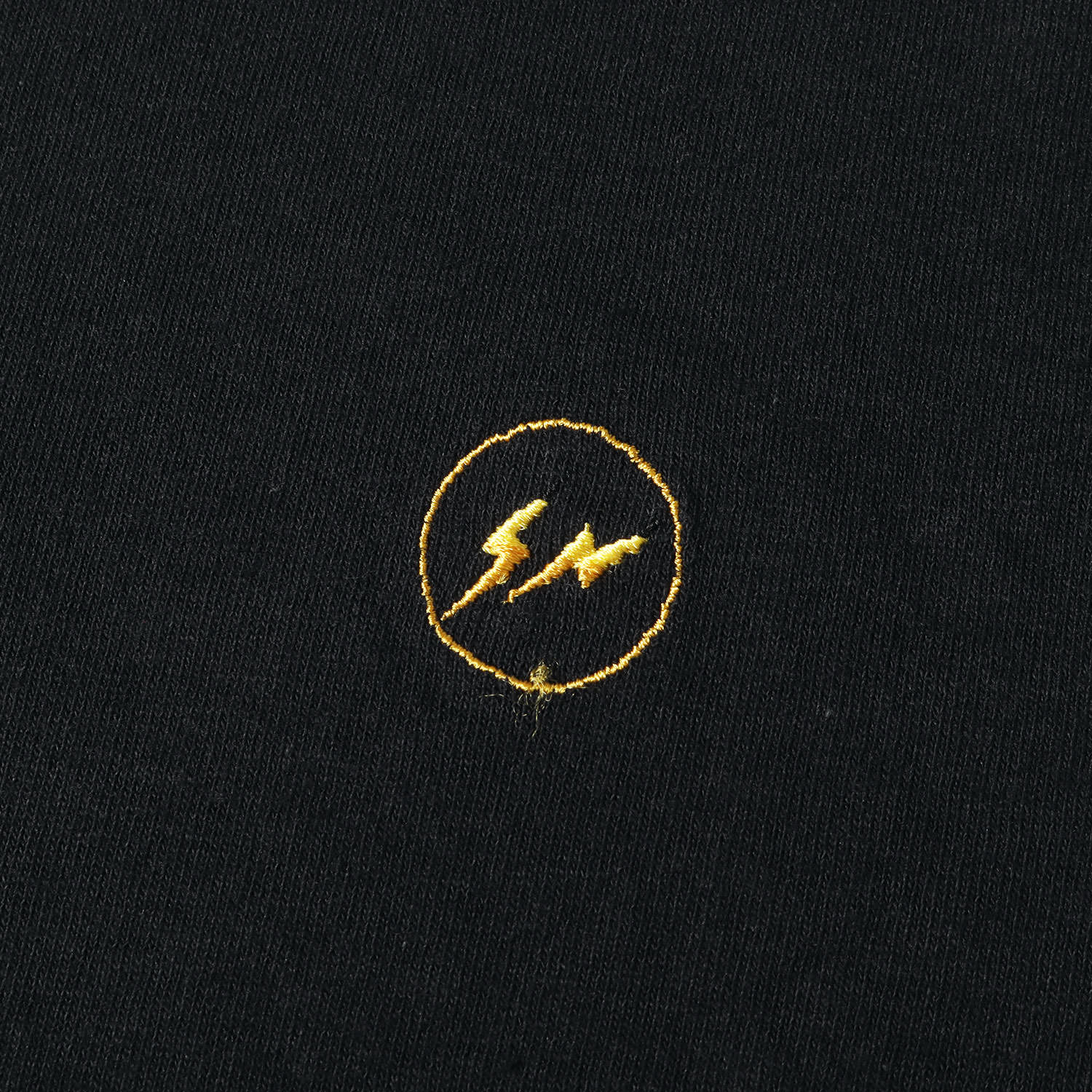 fragment design × Pokémon の Thunderbolt roject L/S Tee が発売