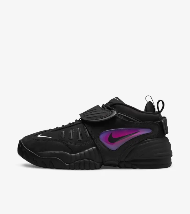 AMBUSH® × NIKE の AIR ADJUST FORCE “Black/Psychic Purple” が発売