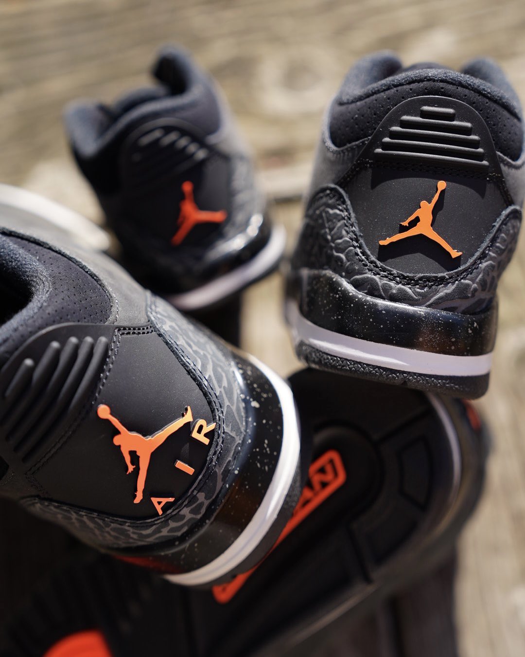 NIKE AIR JORDAN 3 RETRO “Fear” が発売