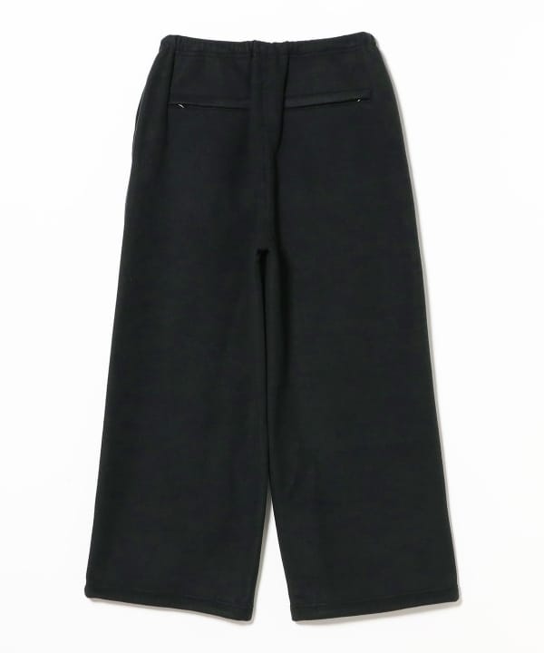 BEAMS × Champion の Fleece Wide Pants が発売