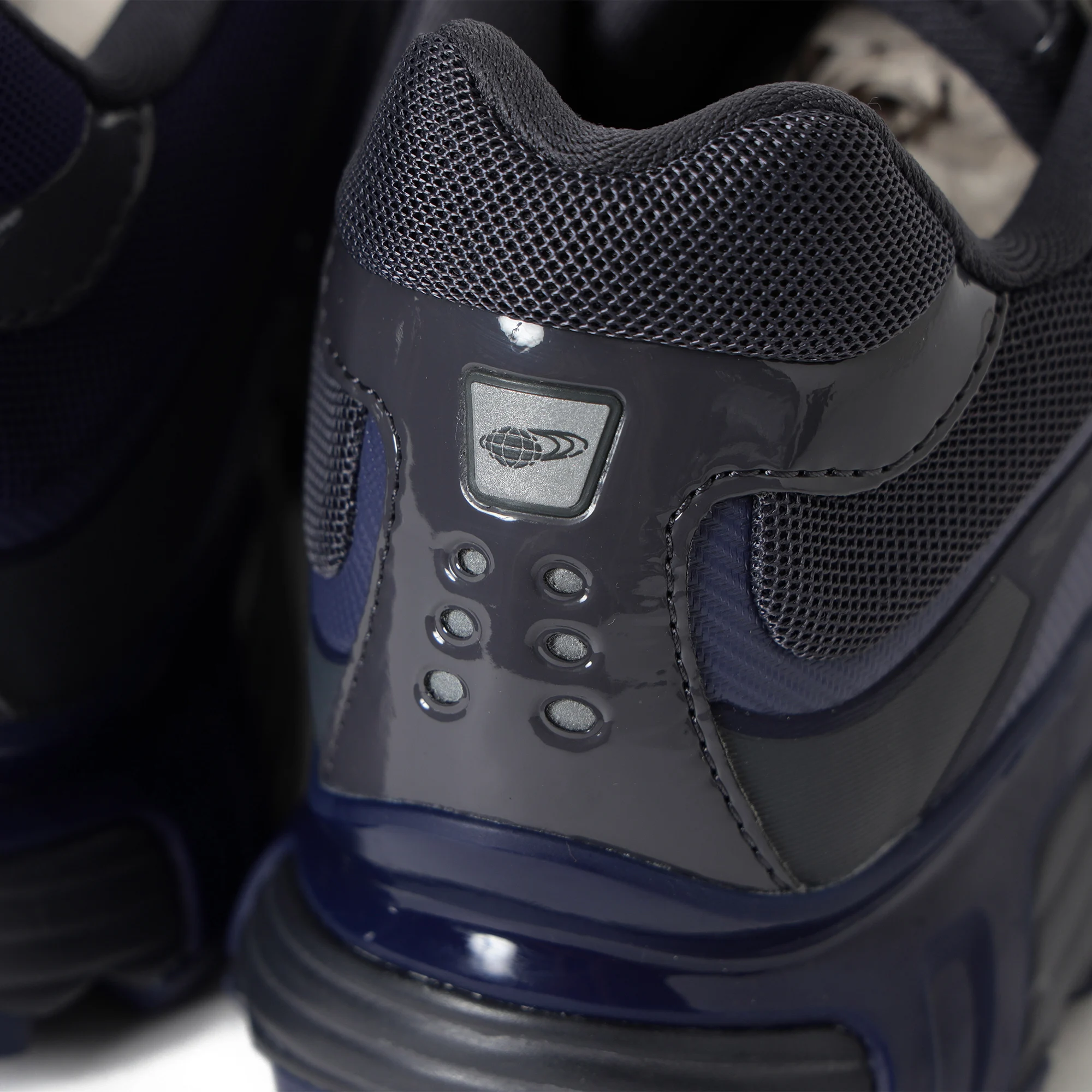 BEAMS × SALOMON の XT-Whisper が10月3日(金)発売