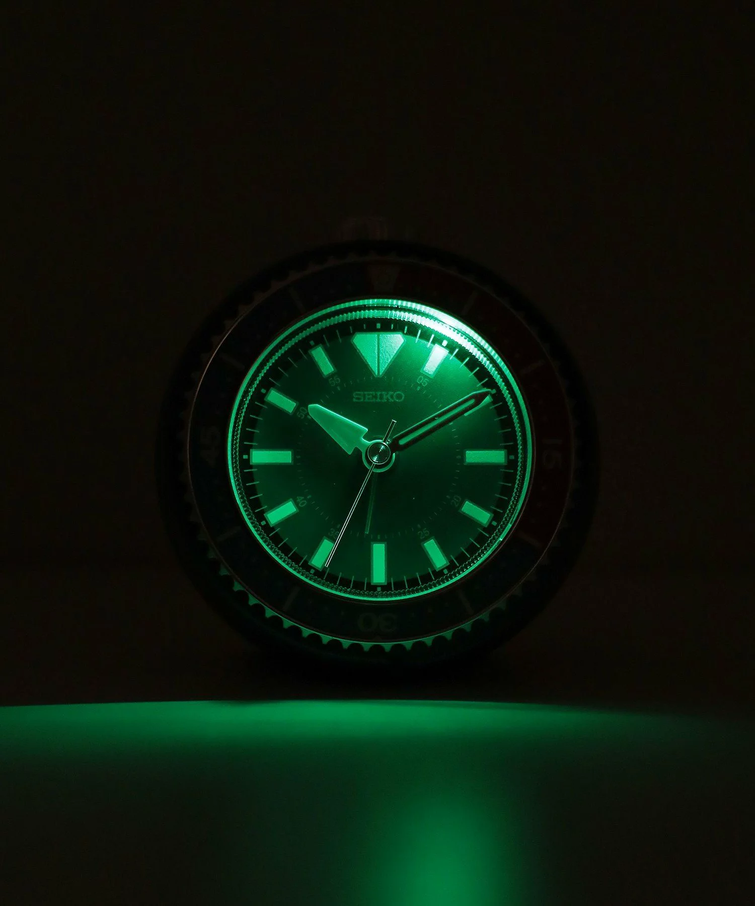 SEIKO for bPr BEAMS の 置き時計 TC208 が発売