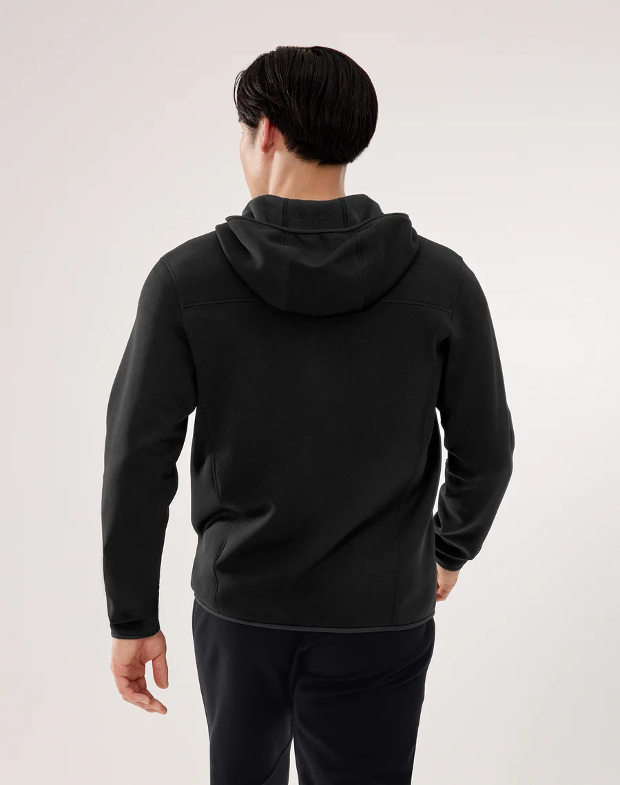 ARC’TERYX の Kyanite Hoody が発売