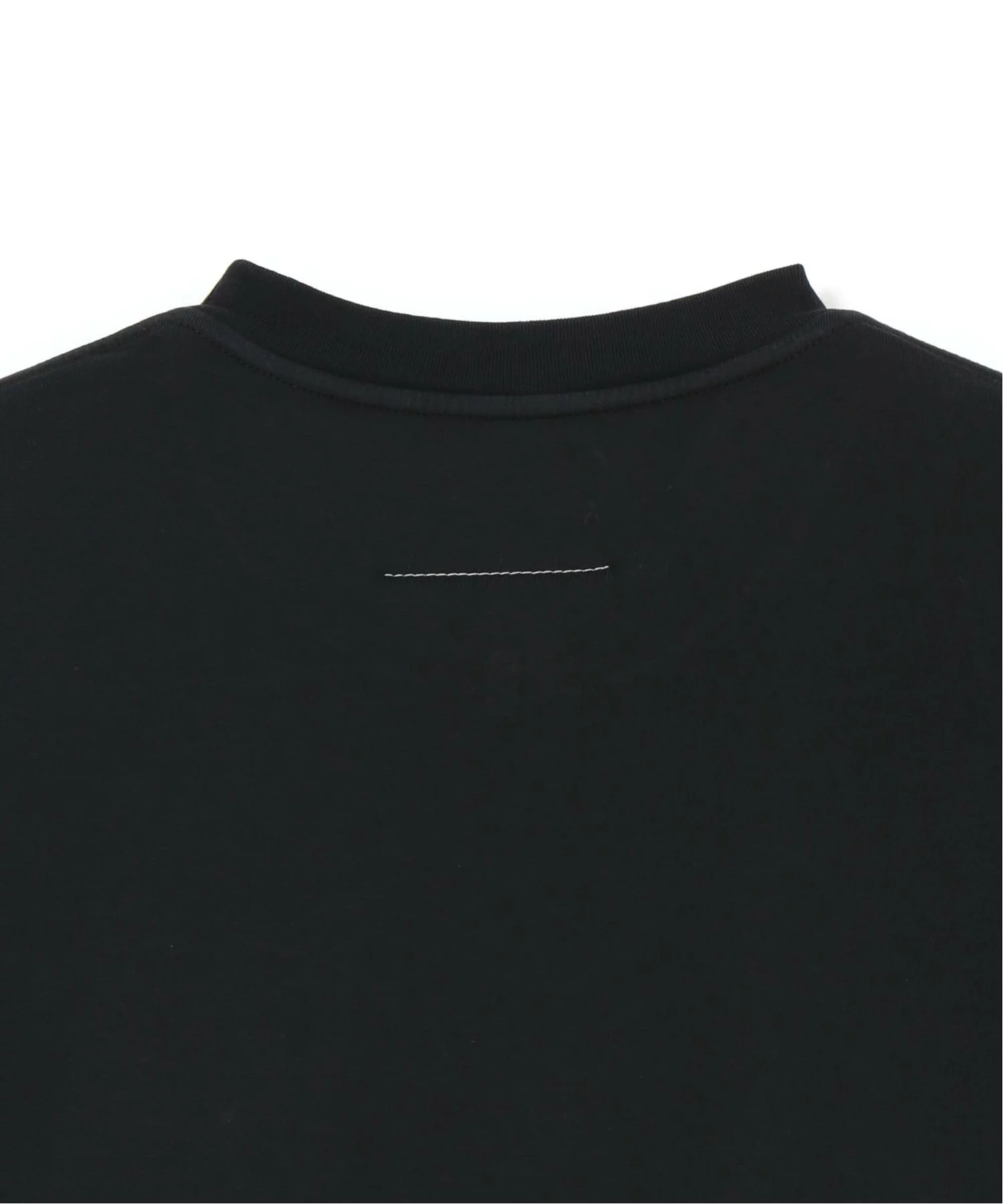 MM6 Maison Margiela の Trompe l'oeil Numeric Logo Tee が発売