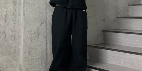BEAMS × Champion の Fleece Wide Pants が発売