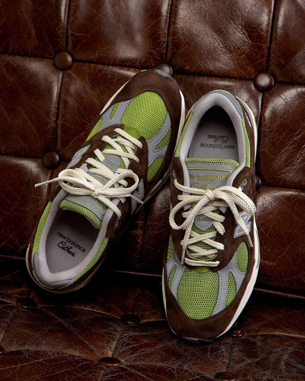 KITH × New Balance × Daniëlle Cathari の 991v2 "Reverse Matcha" が10月31日(金)発売