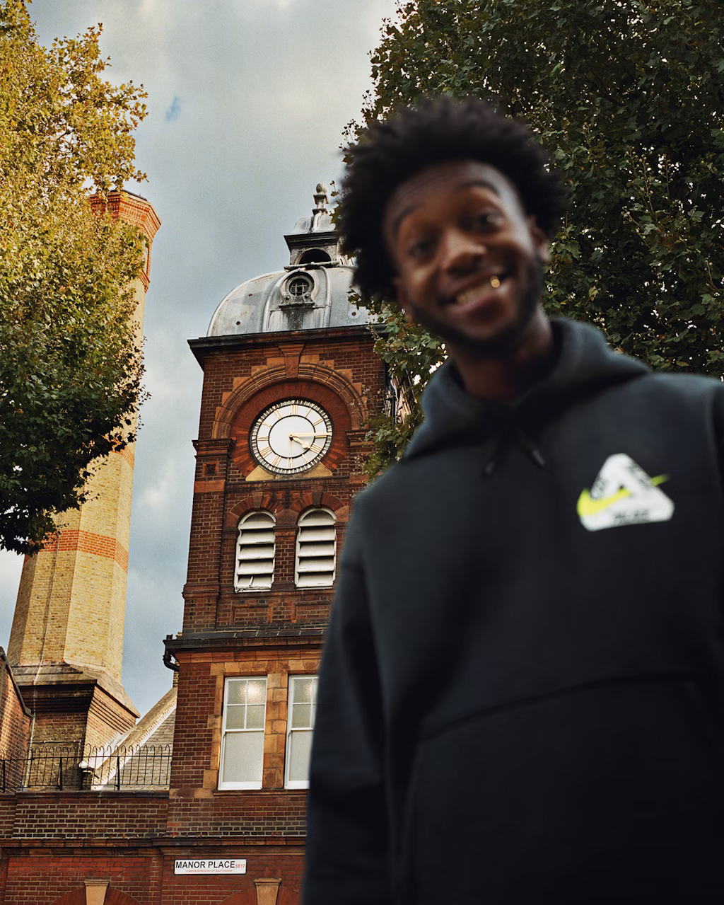 PALACE × NIKE の初コラボコレクションが11月1日(土)発売