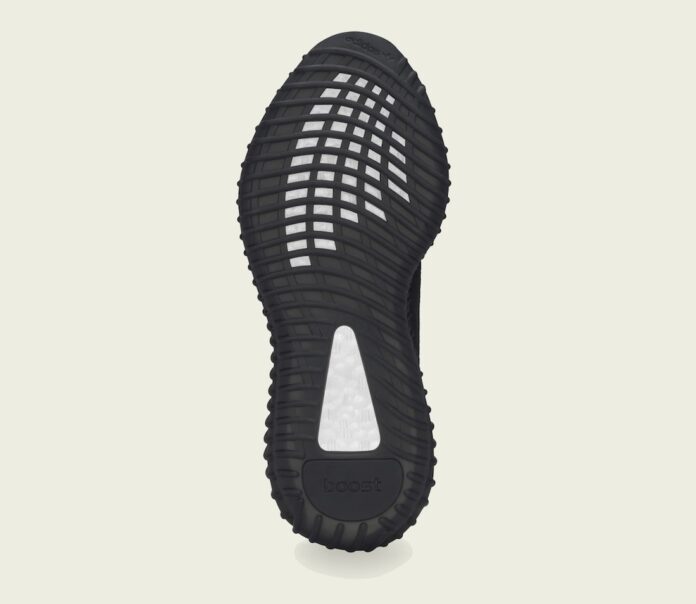 YEEZY BOOST 350 V2 “Onyx” が発売