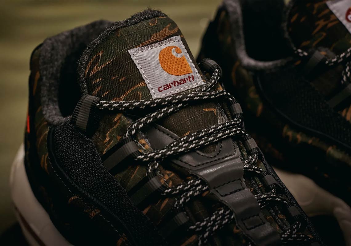 Carharte WIP × NIKE の AIR MAX 95 "Black/Sail/Total Orange" が発売