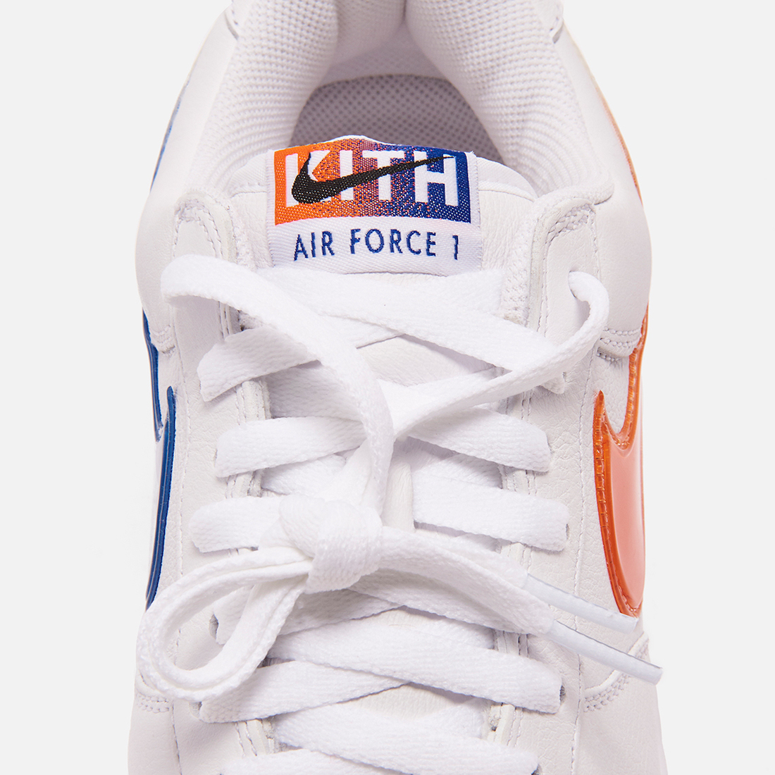 KITH × New York Knicks × NIKE のAIR FORCE “NYC Home” が発売