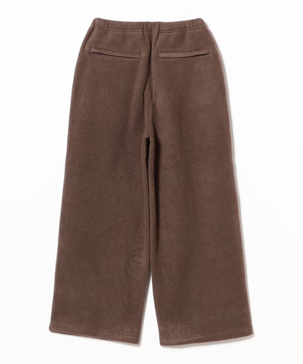 BEAMS × Champion の Fleece Wide Pants が発売