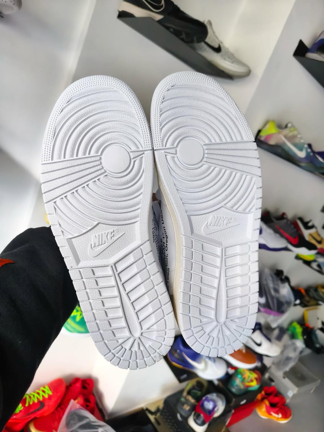 Virgil Abloh Archive × NIKE AIR JORDAN 1 “Alaska” が2026年春に発売予定