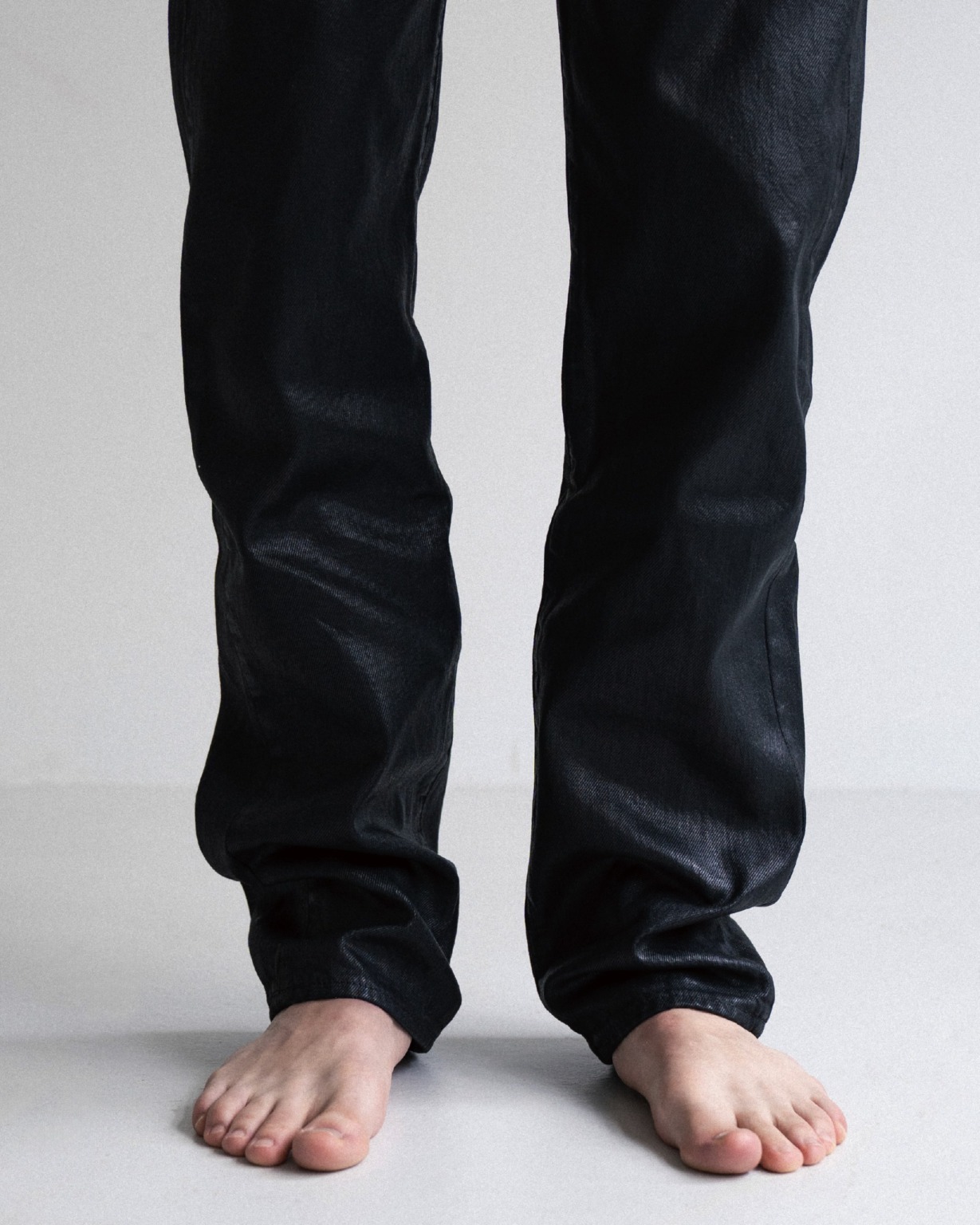 BIOTOP × Levi’s® の 501® ORIGINAL CANDLE WAX PANT が発売