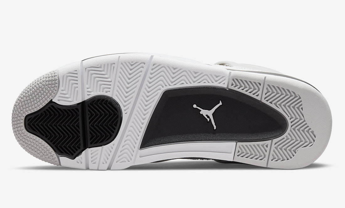 NIKE AIR JORDAN 4 RETRO “Military Black” が発売