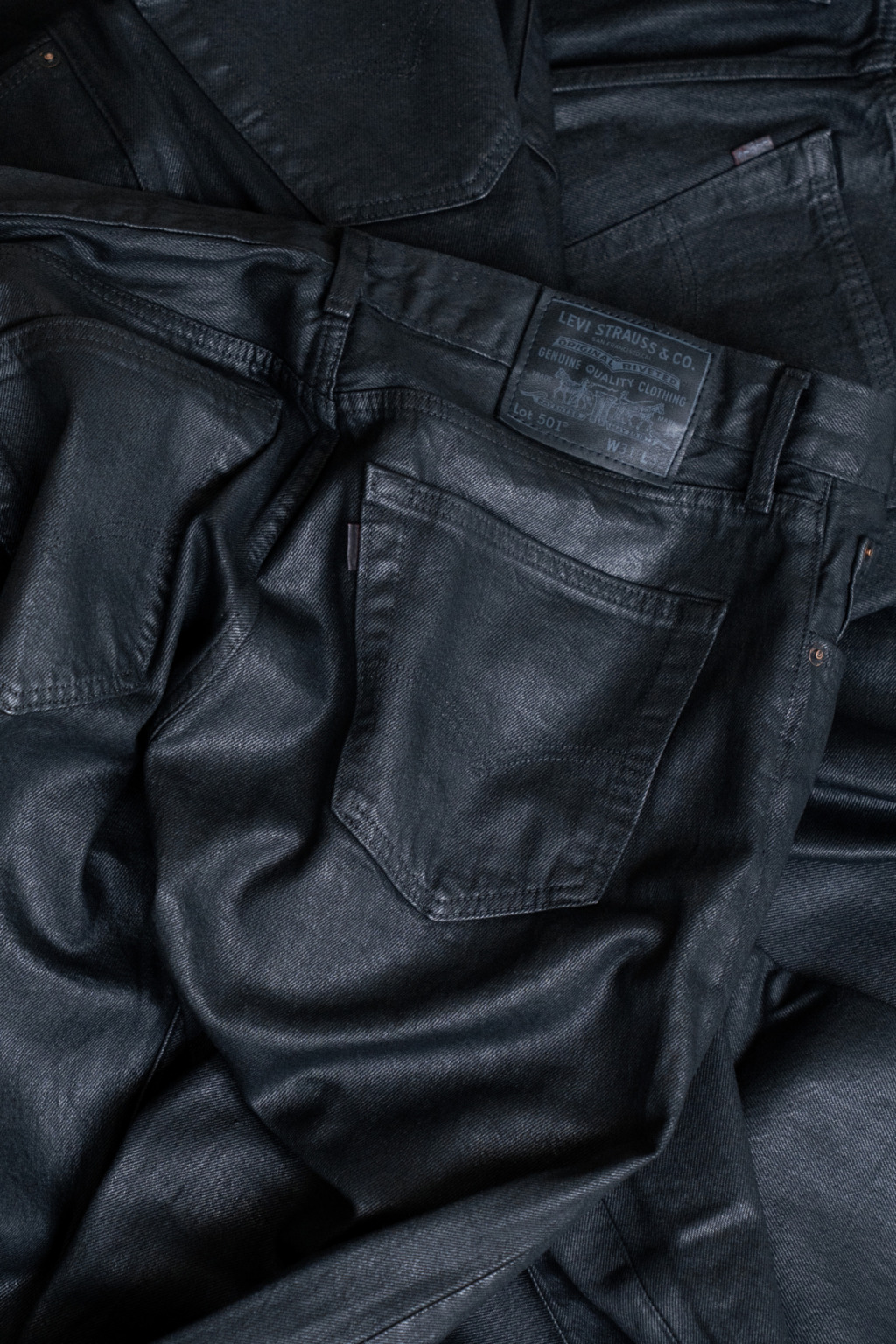 BIOTOP × Levi’s® の 501® ORIGINAL CANDLE WAX PANT が発売