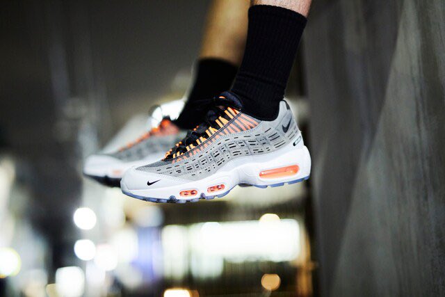 Kim Jones × NIKE AIR MAX 95 "Black/Total Orange" が発売